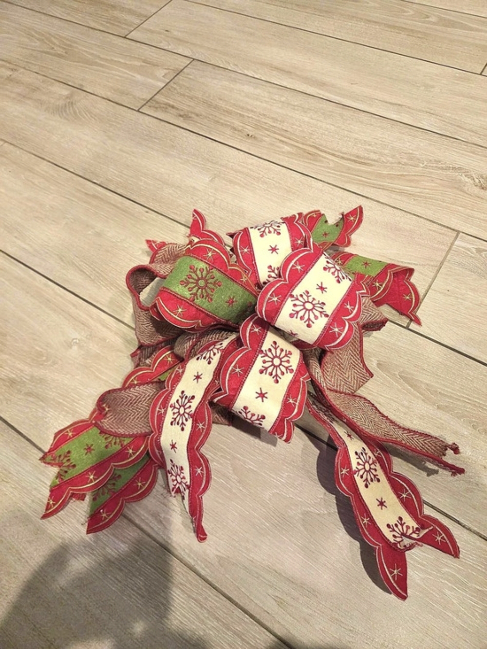 Beautiful Designer Tree Topper - Picture 3 of 3